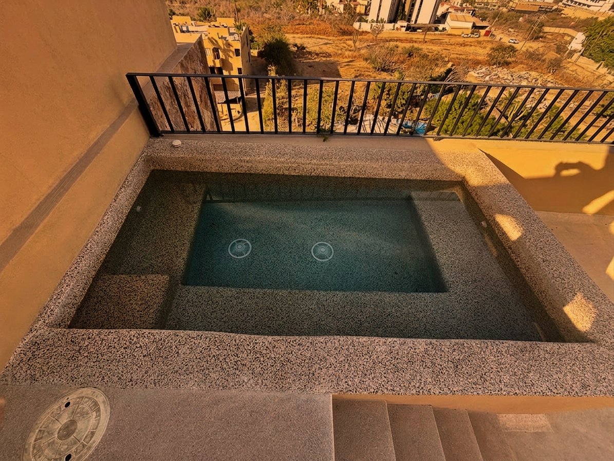 Private Jacuzzi